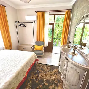 2* Гостевой дом Konukzade Oldtown