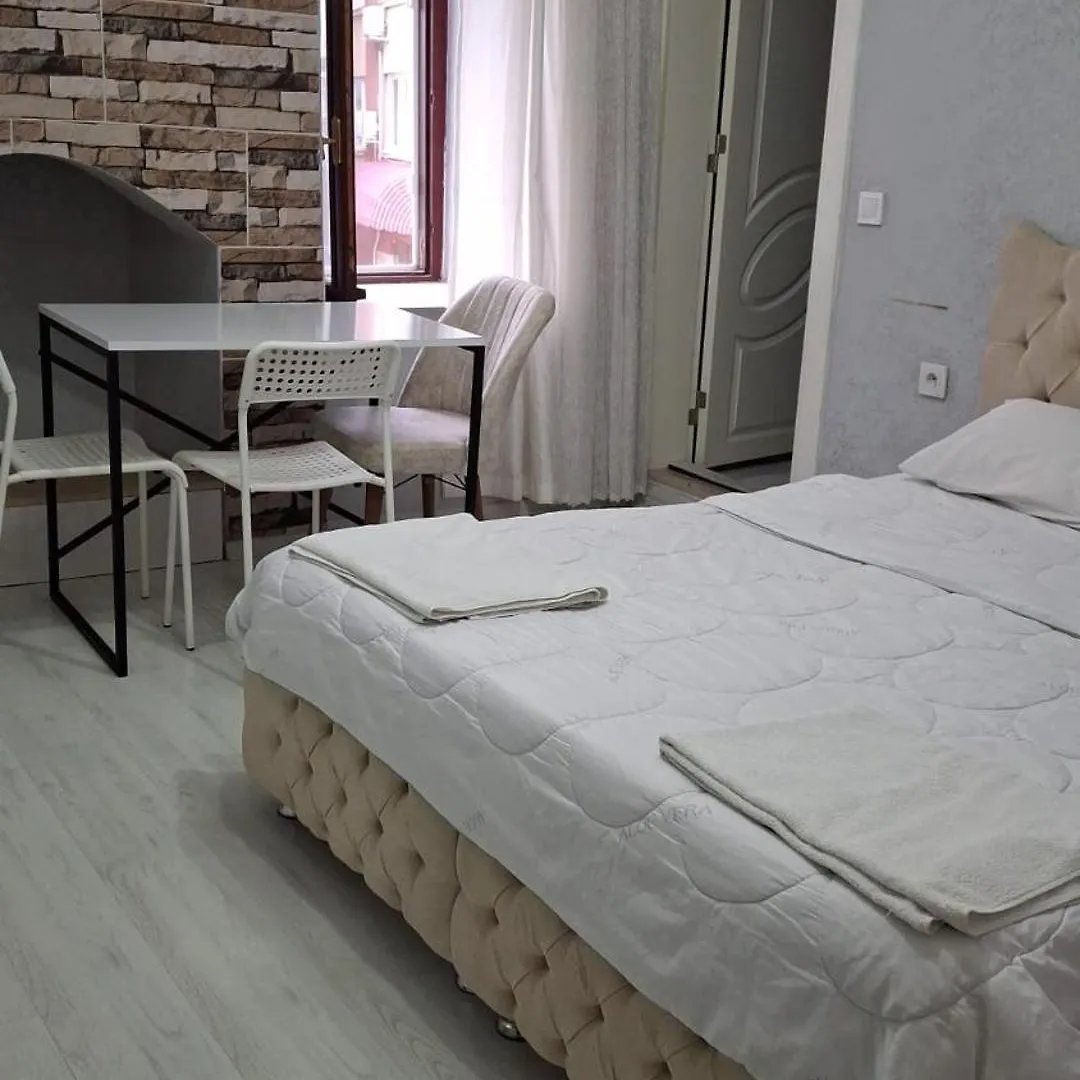 Antalyanin Kalbinde Terasli Odalar アンタルヤ