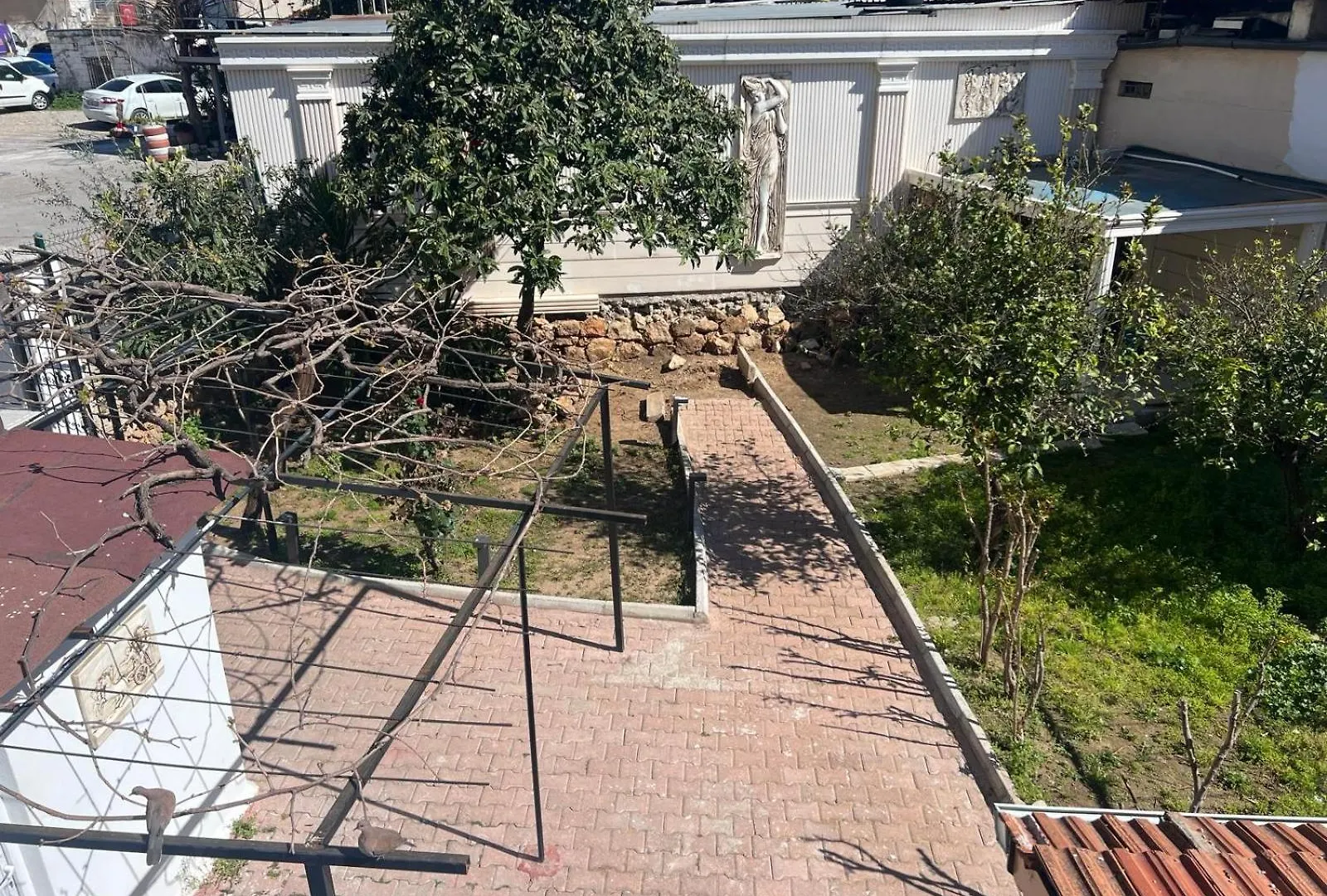 Antalyanin Kalbinde Terasli Odalar